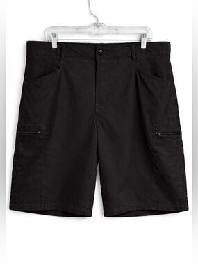 Wrangler Authentics Black Utility Cargo Shorts Size 40 Stretch Zip Pocket